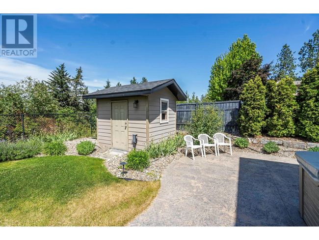 524 Curlew Dr, House other with 6 bedrooms, 4 bathrooms and 2 parking in Kelowna BC | Image 35