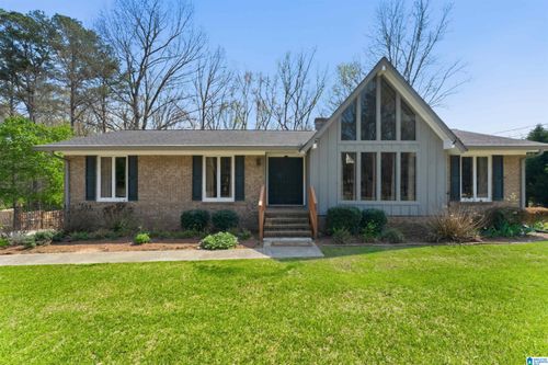 3021 Virginia Dr, HUEYTOWN, AL, 35023-5719 | Card Image