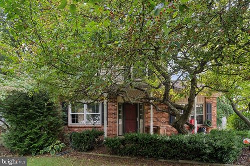 18 Washington Ave, Wilmington, DE, 19810-2124 | Card Image