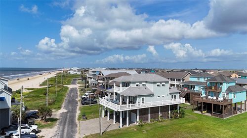 2809 Tradewind Ln, Crystal Beach, TX, 77650-2891 | Card Image