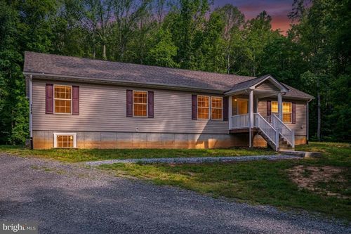 7324 Red Feather Ln, Spotsylvania, VA, 22551 | Card Image