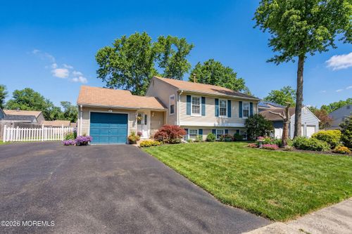 116 Weldon Rd, Manchester, NJ, 08759-6217 | Card Image