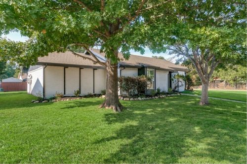 1742 Marblehead Dr, Lewisville, TX, 75067-5149 | Card Image