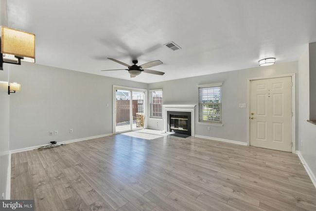 11025 Sentry Ridge Rd, Condo with 2 bedrooms, 2 bathrooms and null parking in MANASSAS VA | Image 11