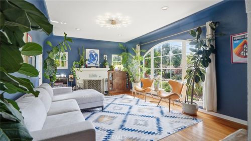 270 Clinton St, Pasadena, CA, 91103-2929 | Card Image