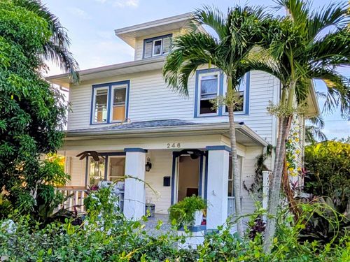 246 19th Ave Ne, SAINT PETERSBURG, FL, 33704-3509 | Card Image