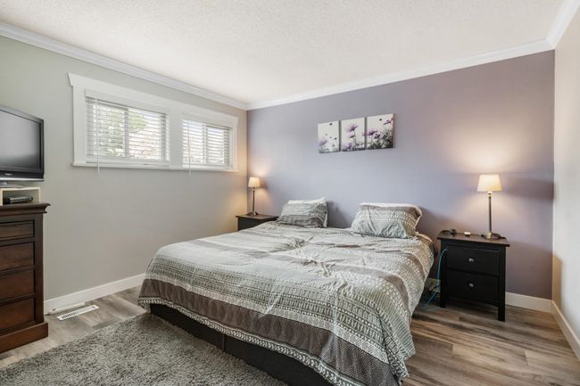 12126 Cherrywood Drive, House other with 3 bedrooms, 2 bathrooms and 5 parking in Maple Ridge BC | Image 25
