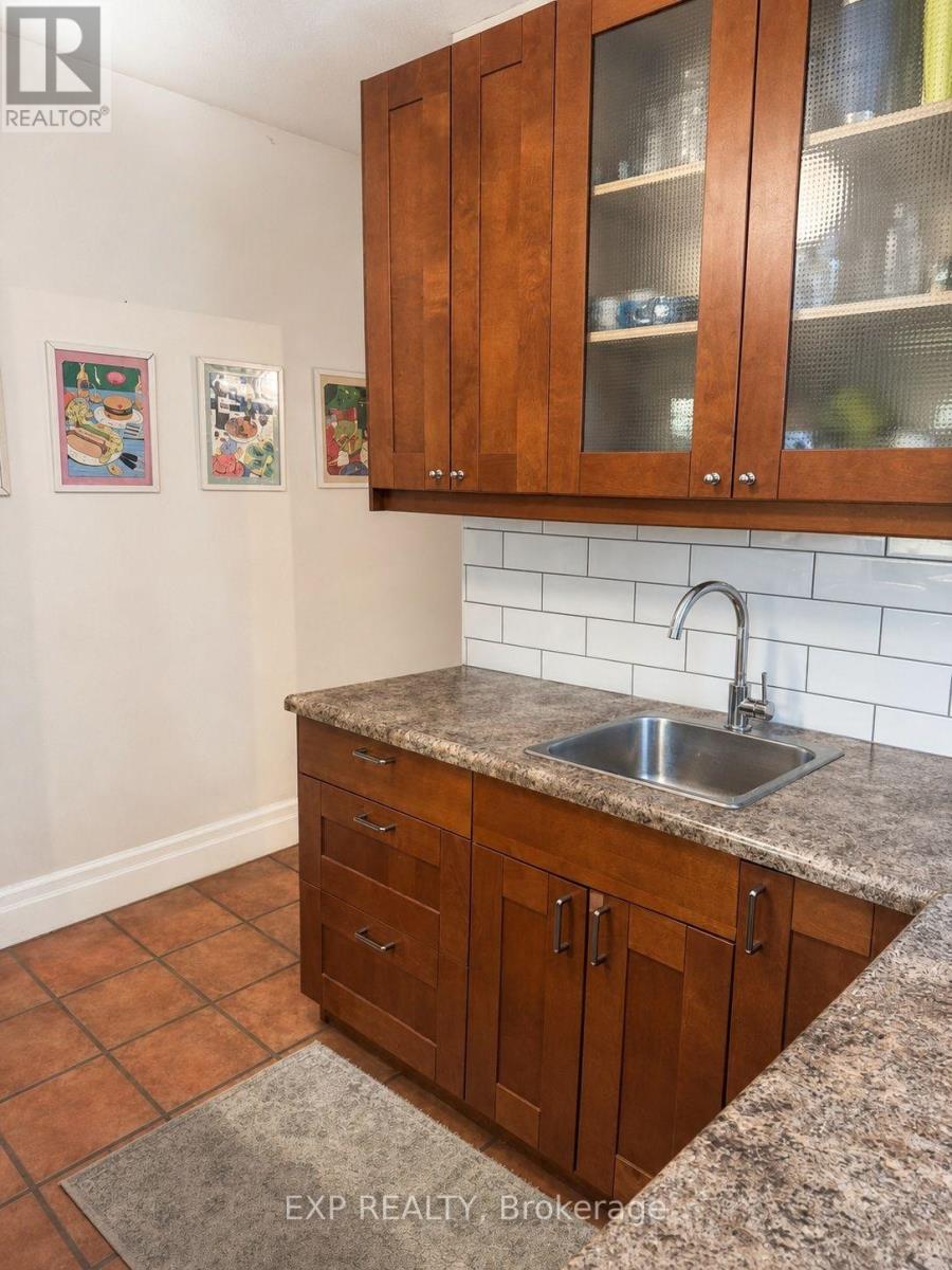 Residential Lease in Hamilton (Gibson) 5