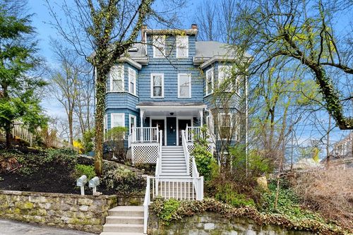 13-13 Mount Ida Ter, Newton, MA, 02458-1956 | Card Image