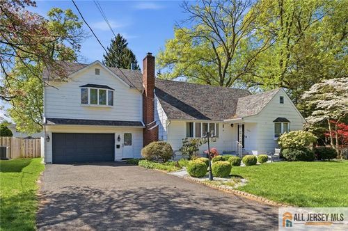 785 3rd St, Dunellen, NJ, 08812-1146 | Card Image