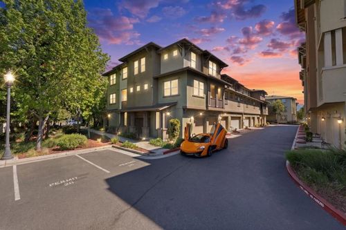 741 Modern Ice Dr, San Jose, CA, 95112-4862 | Card Image