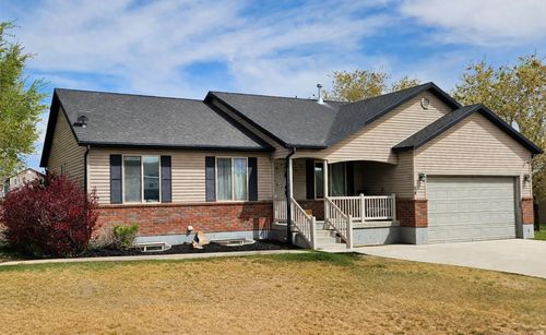 94 W 4130 S, Vernal, UT, 84078-8859 | Card Image