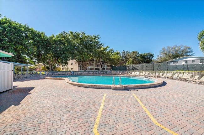 373 - 373 Tilford R, Condo with 1 bedrooms, 2 bathrooms and null parking in Deerfield Beach FL | Image 33