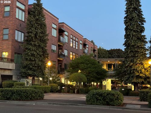 224w-400 W 8th St, Vancouver, WA, 98660-3442 | Card Image