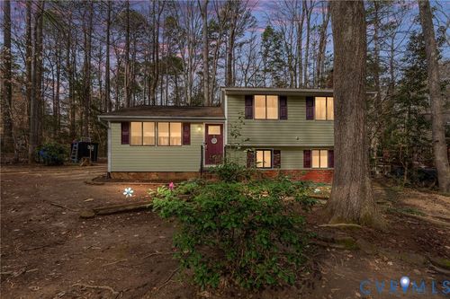 13313 Farm Crest Ct, Midlothian, VA, 23112-4858 | Card Image