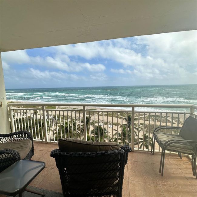APT-707 - 710 N Ocean Blvd, Condo with 2 bedrooms, 2 bathrooms and null parking in Pompano Beach FL | Image 12