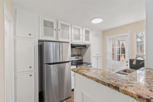 7913 Cook Rd, Houston, TX, 77072-3275 | Card Image