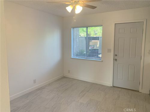 apt-6-14299 La Paz Dr, Victorville, CA, 92395-4345 | Card Image