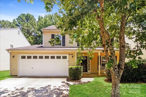 6140 Planters Wood Ln, Charlotte, NC, 28262-4213 | Card Image