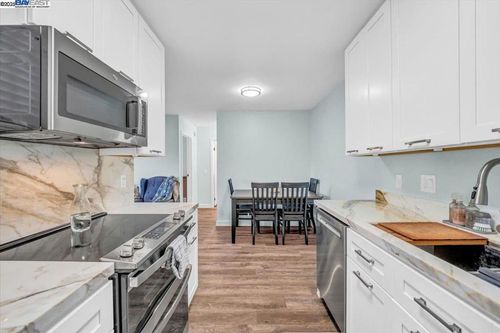 4206 Golden Oaks Ln, Monterey, CA, 93940-8014 | Card Image