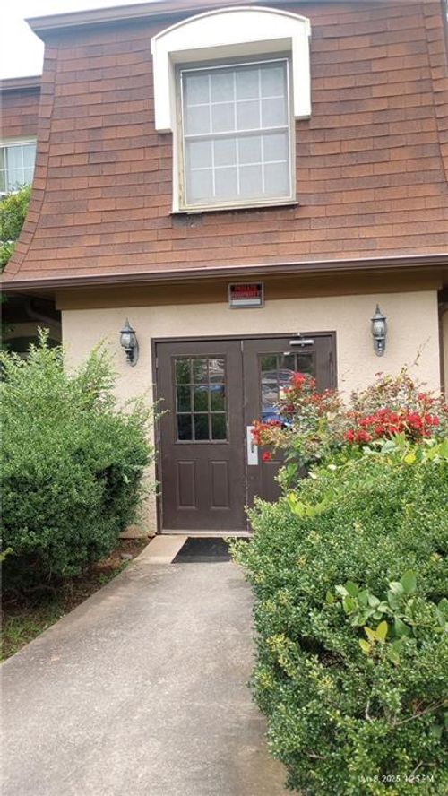 80 Place Fontaine, Lithonia, GA, 30038-1215 | Card Image