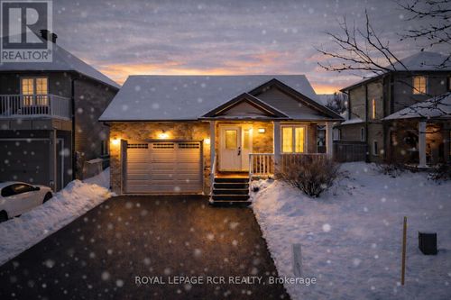 121 Fleming Way, Shelburne, ON, L9V3E3 | Card Image