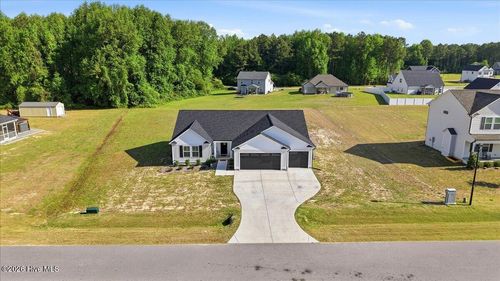 352 Earnest Way, Kenly, NC, 27542-6903 | Card Image