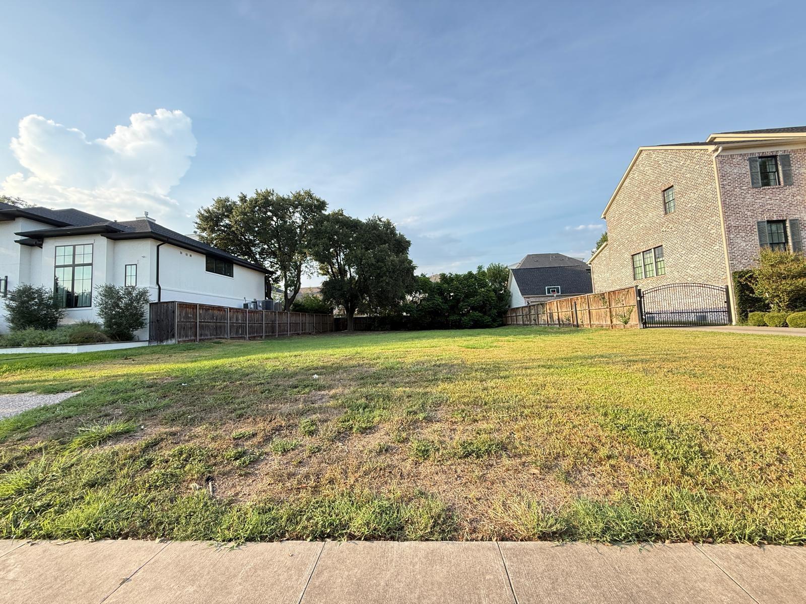 Land in Houston 3