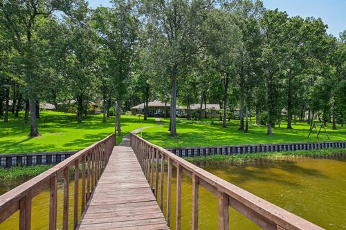 352 County Road 1299, Yantis, TX, 75497-4742 | Card Image