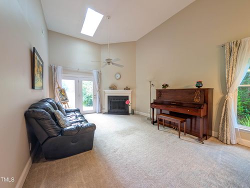 186 Saint Andrews Ln, Chapel Hill, NC, 27517-5520 | Card Image
