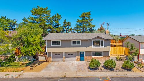 1635 Carlin St, Reno, NV, 89503-4223 | Card Image