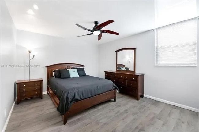APT-432C - 5300 Ne 24 Th Ter, Condo with 2 bedrooms, 2 bathrooms and null parking in Fort Lauderdale FL | Image 7