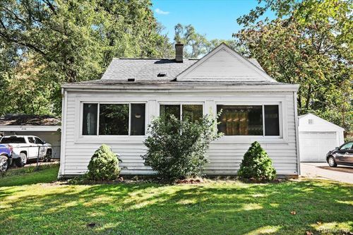 21160 Inkster Rd, Southfield, MI, 48033-3521 | Card Image