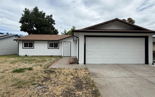 2207 Millwood Avenue, Stockton, CA, 95210 | Card Image