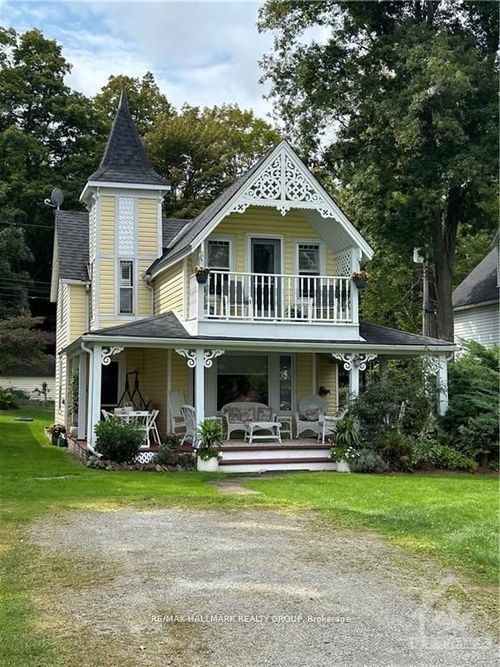 112 Mckenzie Lane, Elizabethtown, ON, K6V5T3 | Card Image
