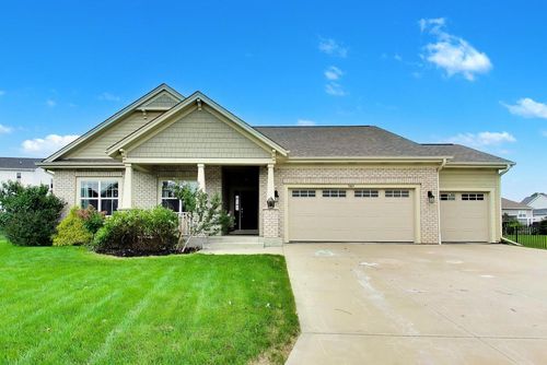 7884 Fredricksburg Court, Bristol, WI, 53104 | Card Image