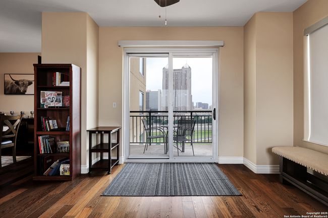 APT-703 - 215 Center St, Condo with 2 bedrooms, 3 bathrooms and null parking in San Antonio TX | Image 26