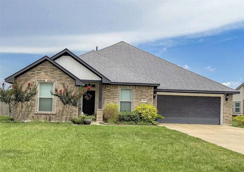 429 Twin Lakes Blvd W, West Columbia, TX, 77486-9850 | Card Image