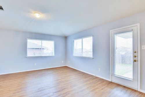 1002 Remington Dr, Leander, TX, 78641-7798 | Card Image