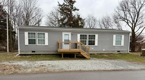 8 Allen Ave, New Holland, OH, 43145-9640 | Card Image