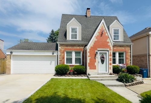 9321 S 81st Ct, Hickory Hills, IL, 60457-1905 | Card Image