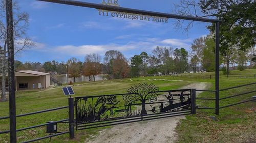 111 Cypress Bay Ldg, Milam, TX, 75959-2701 | Card Image