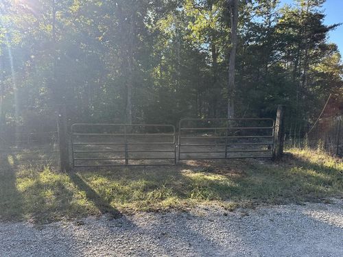297 Sandy Shortcut Rd, Wilder, TN, 38589-5014 | Card Image