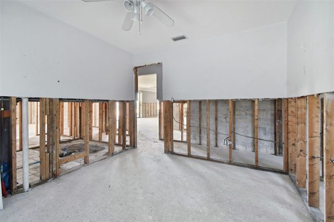 568 Johns Pass Ave, House other with 4 bedrooms, 3 bathrooms and null parking in MADEIRA BEACH FL | Image 60