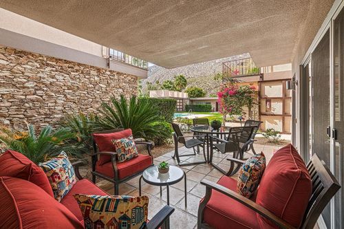 4-500 W Arenas Rd, Palm Springs, CA, 92262-6376 | Card Image