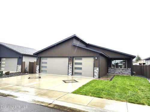 8675 W Hood St, Rathdrum, ID, 83858 | Card Image