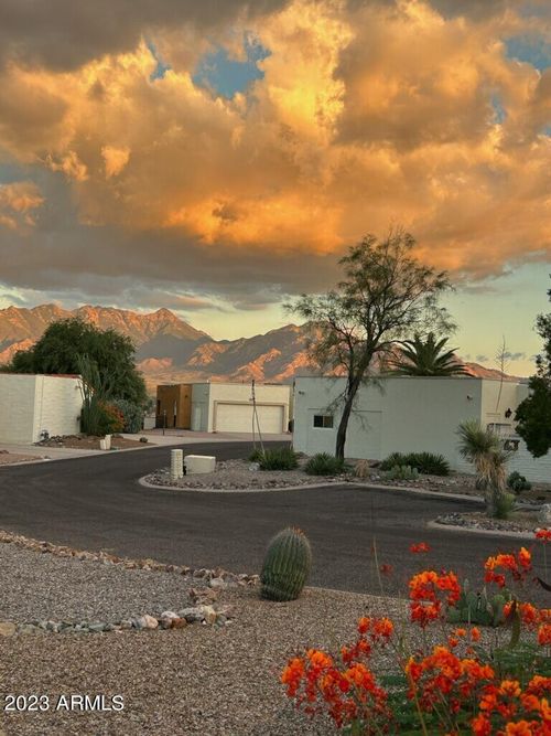 1172 W Mountain Vw, Green Valley, AZ, 85622-3206 | Card Image