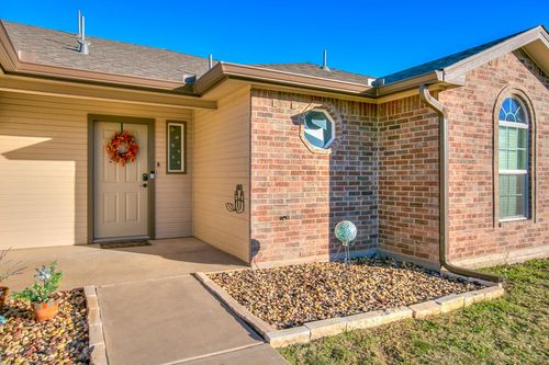 1208 George Ln, San Angelo, TX, 76905-2329 | Card Image