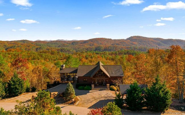 9 Kensington Dr, Home with 3 bedrooms, 3 bathrooms and null parking in Mineral Bluff GA | Image 5