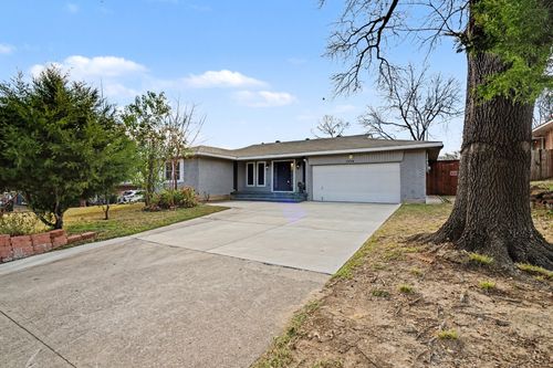1714 E Union Bower Rd, Irving, TX, 75061-7957 | Card Image